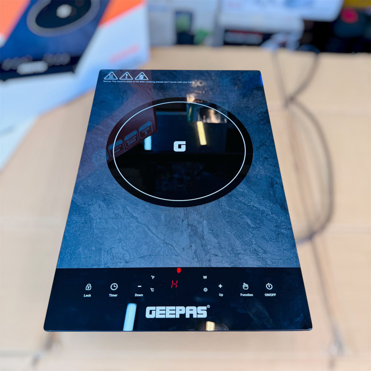 Geepas 2in 1 Infrared Cooker GIC6927P